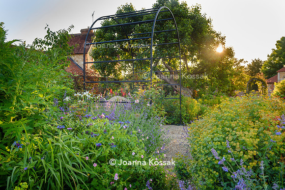 Old Vicarage, Designer Kate Smith, All Photos © Joanna Kossak