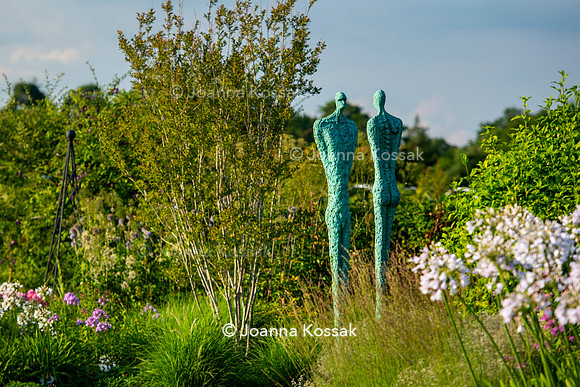 Sculptor: ​​​​​​​Michael Speller