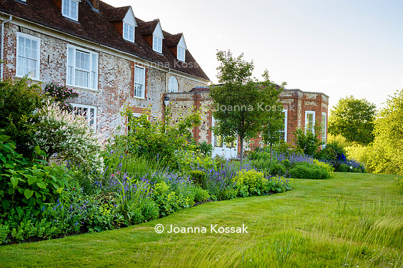 Old Vicarage, Designer Kate Smith, All Photos © Joanna Kossak