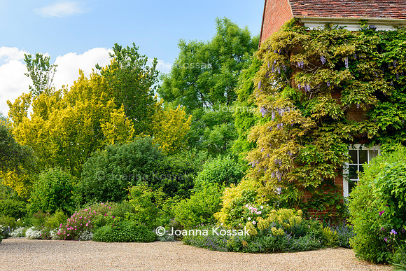 Old Vicarage, Designer Kate Smith, All Photos © Joanna Kossak